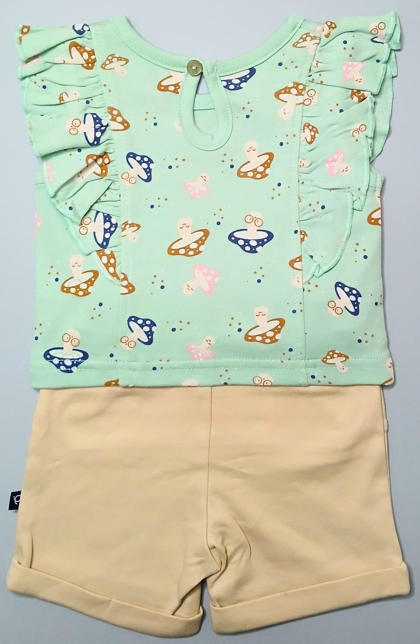 ABELA - A SET OF CROP TOP & SHORTS