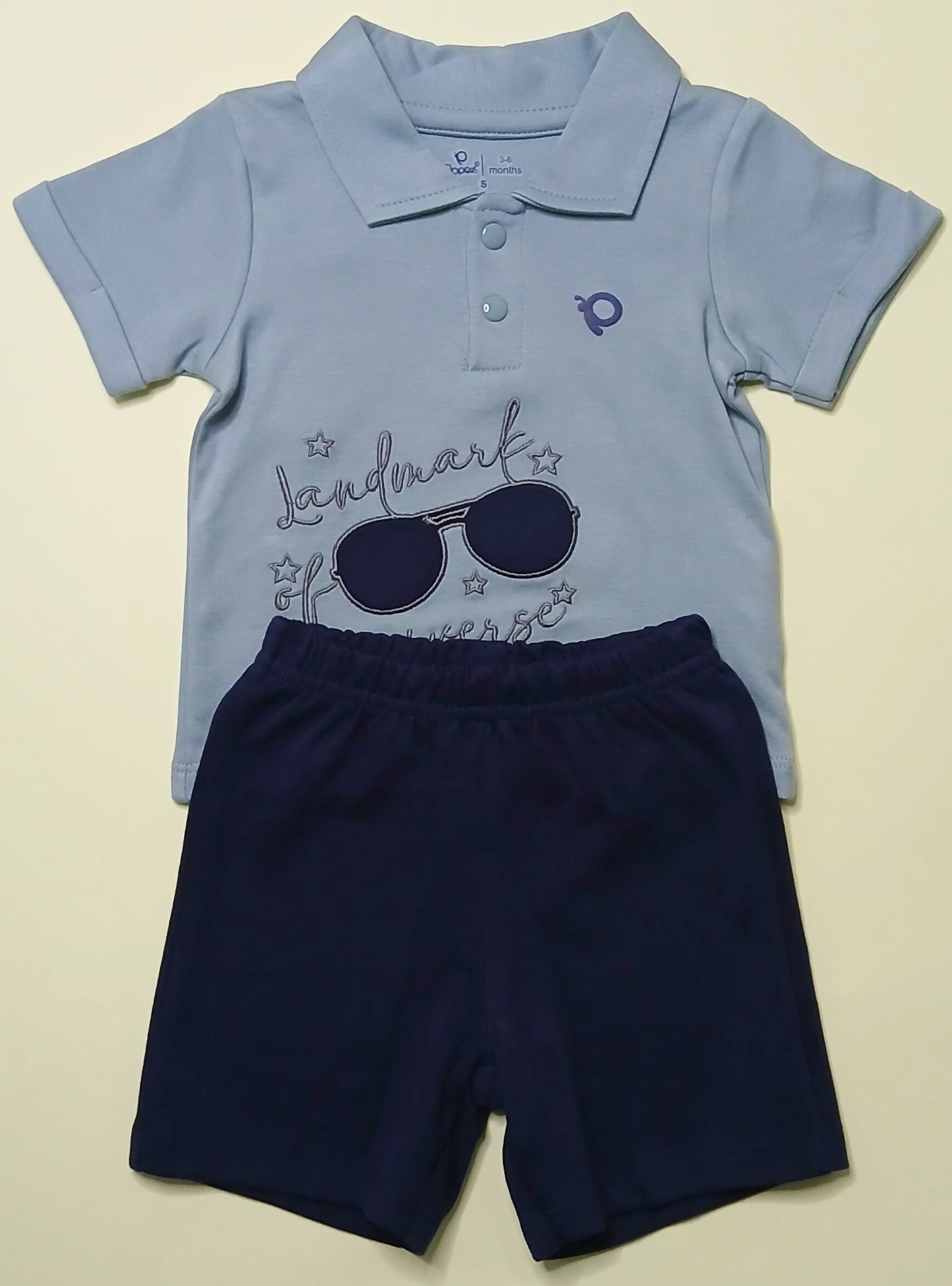 CACE - A COORDINATED SET OF T-SHIRT & SHORTS