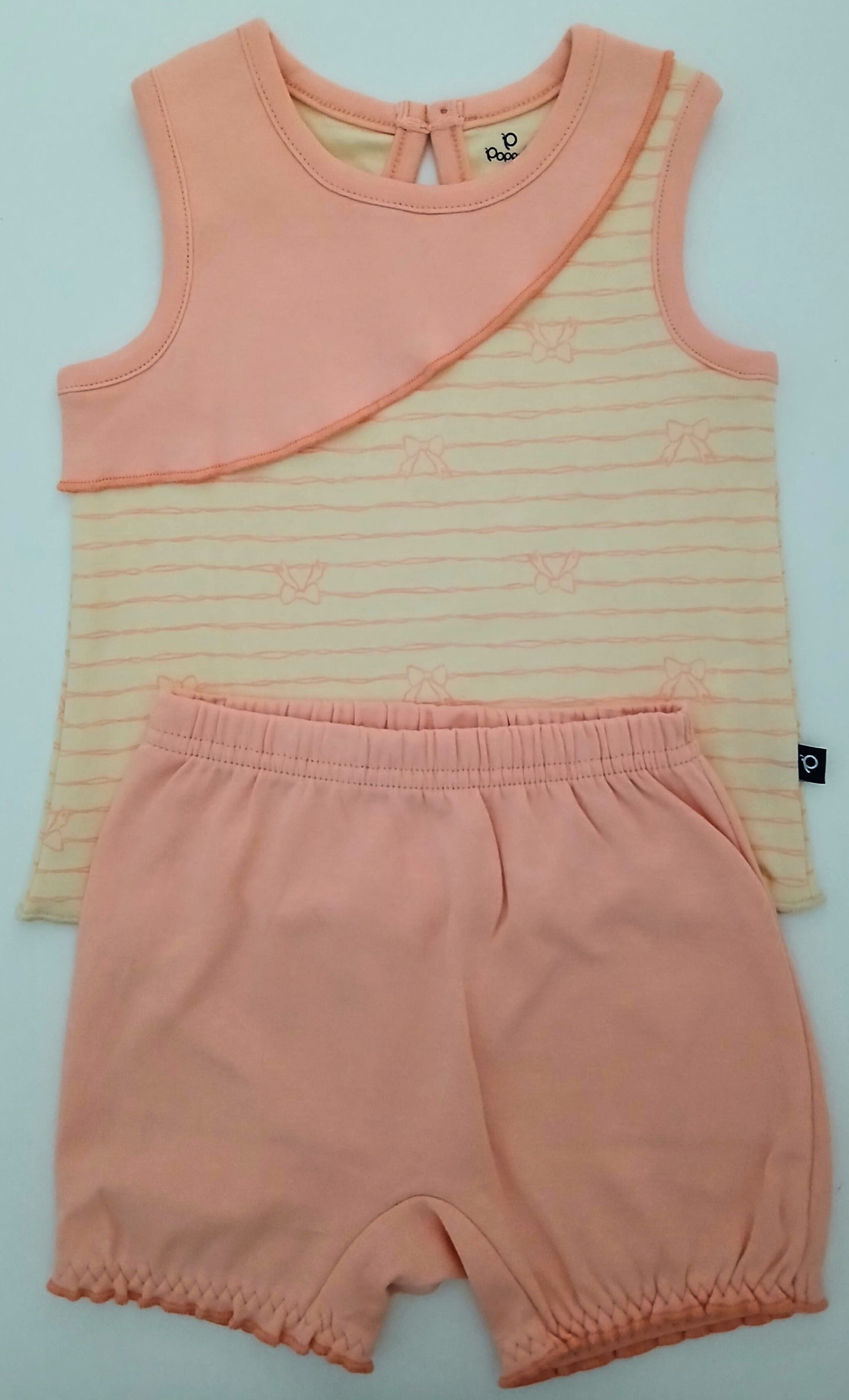 DEARING - A COORDINATED SET OF TOP & BLOOMER