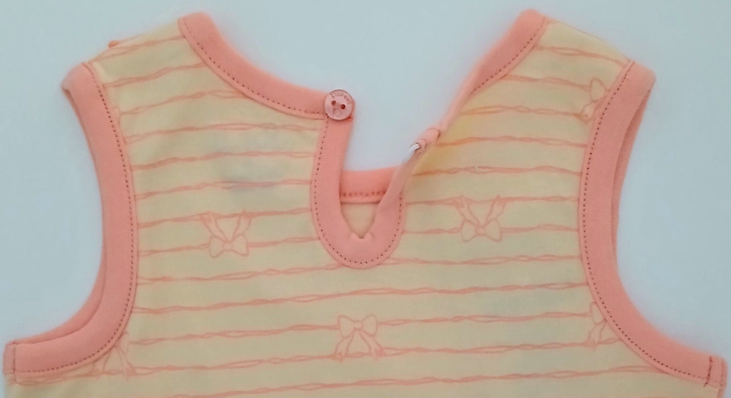 DEARING - A COORDINATED SET OF TOP & BLOOMER