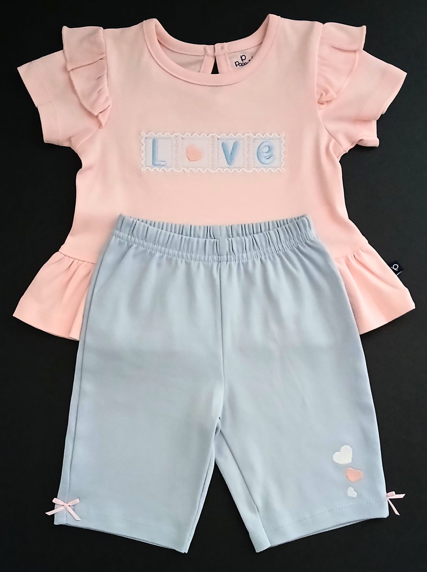 HARA - A SET OF TOP & 3/4TH PANT