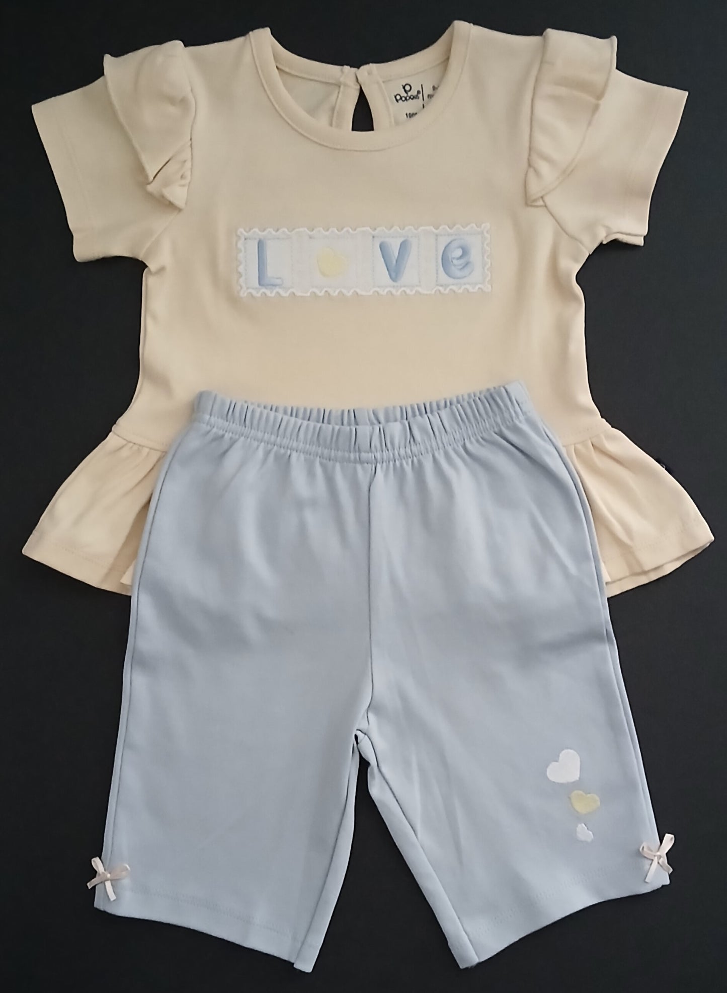 HARA - A SET OF TOP & 3/4TH PANT
