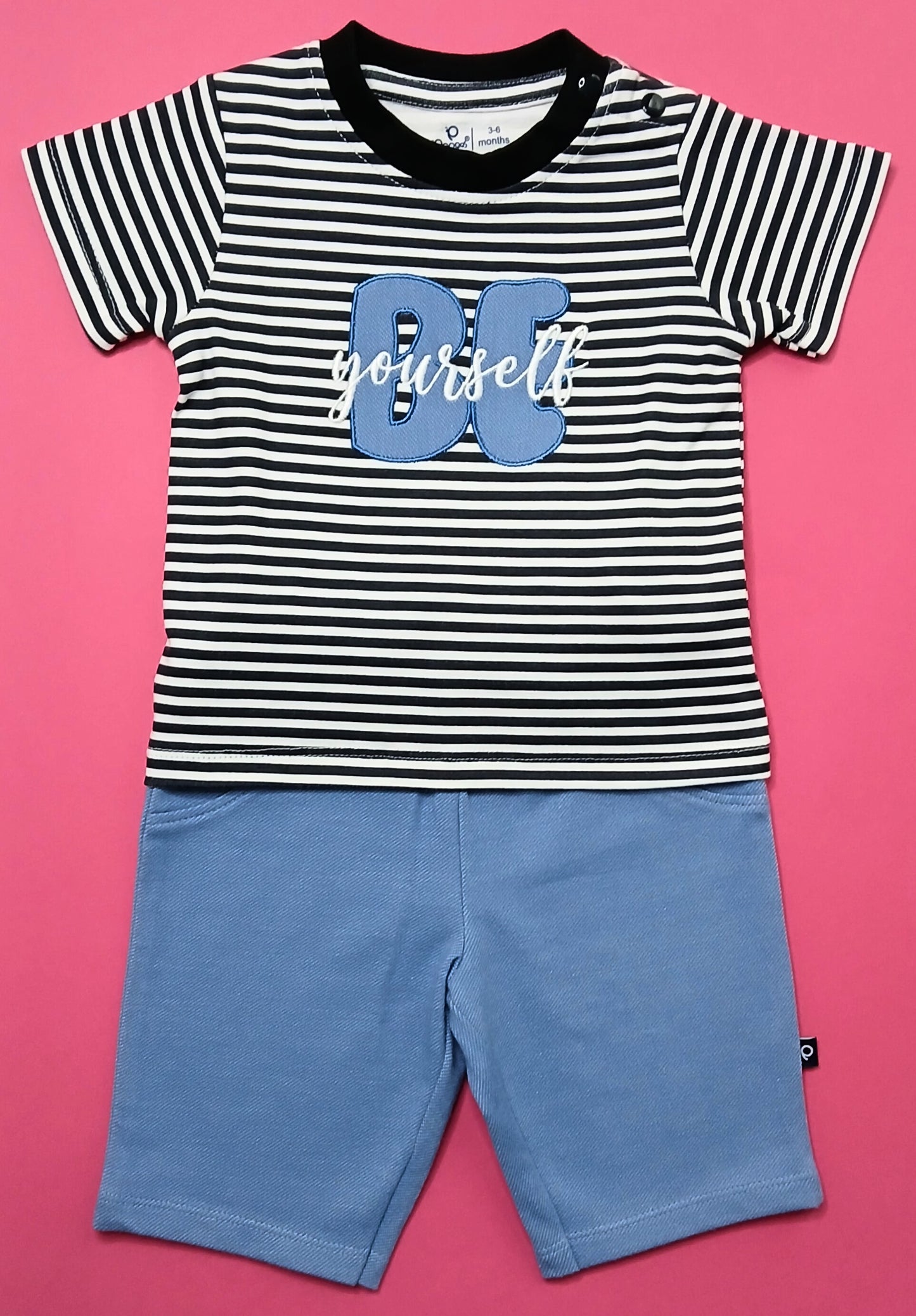 KALIEF - A COORDINATED SET OF T-SHIRT & 3/4TH PANT.