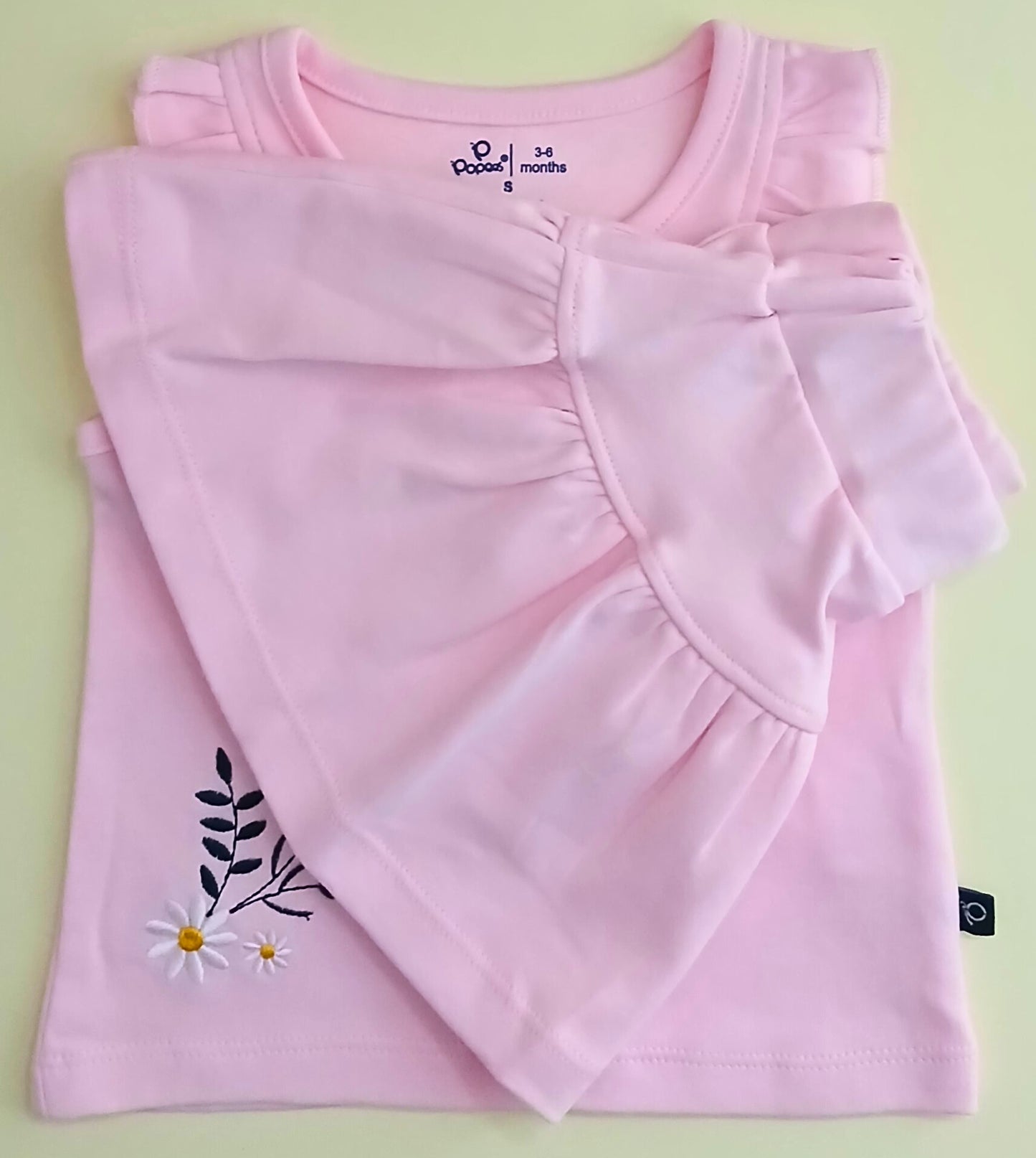 VESMIRA - A COORDINATED SET OF TOP & SKIRT