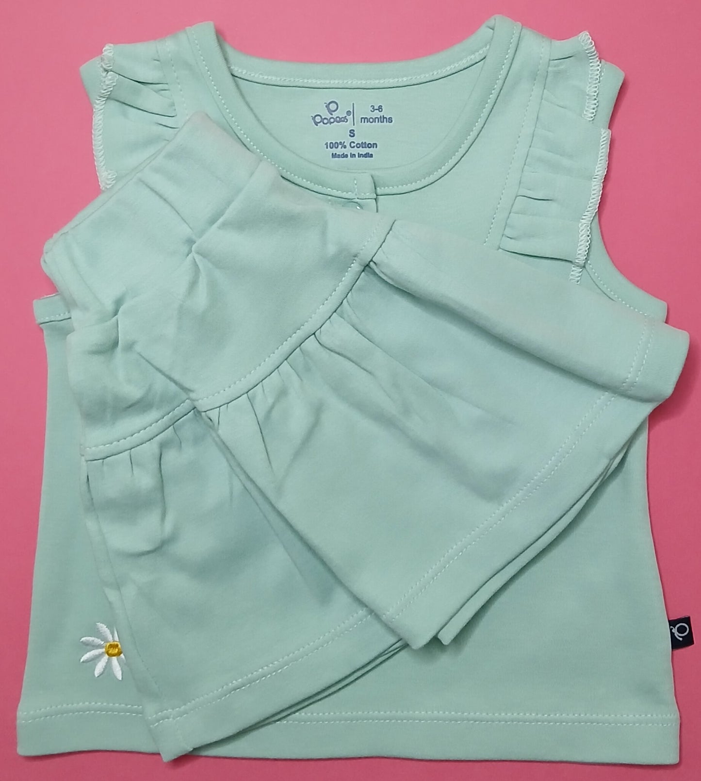 VESMIRA - A COORDINATED SET OF TOP & SKIRT