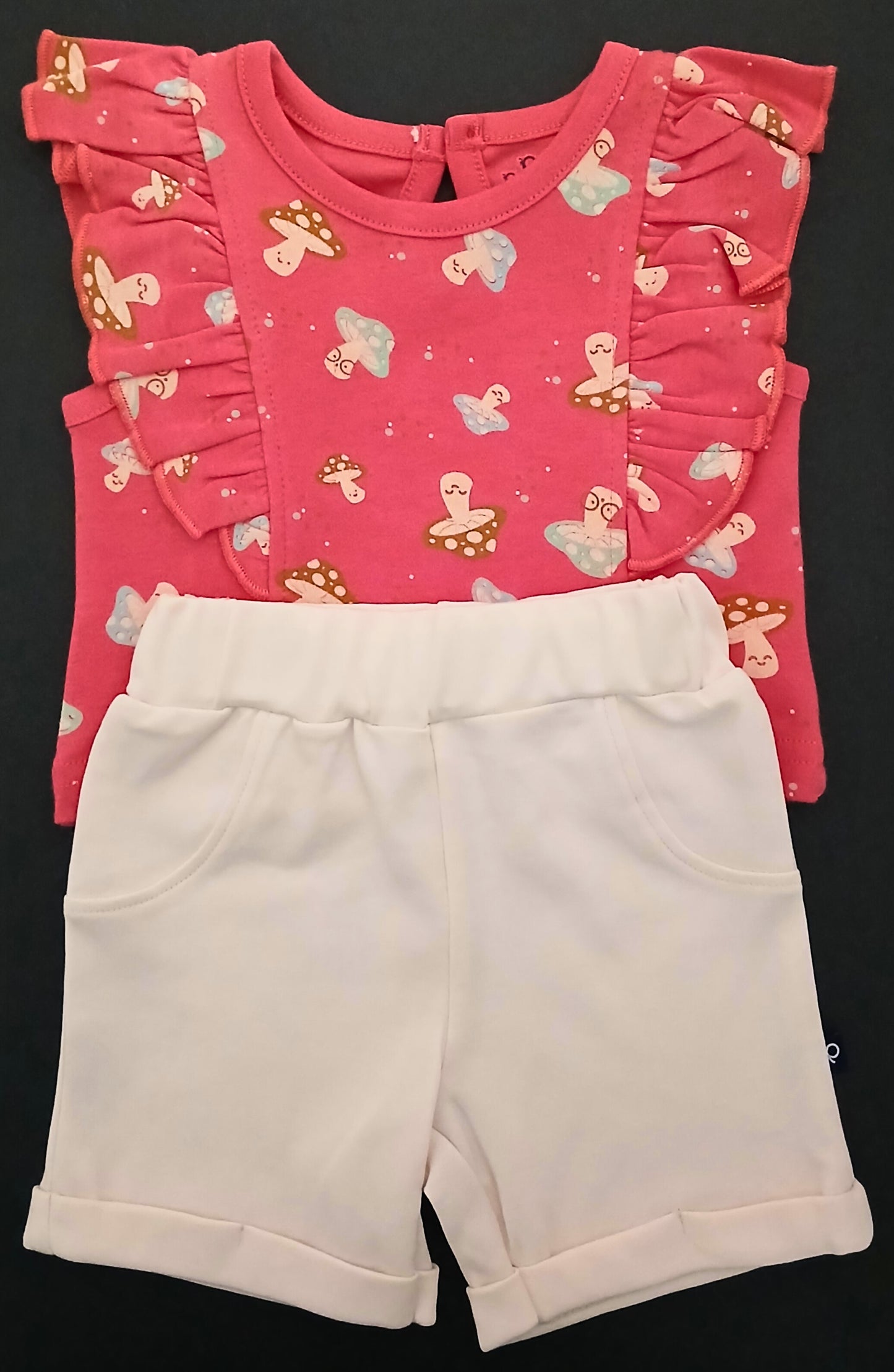 ABELA - A SET OF CROP TOP & SHORTS