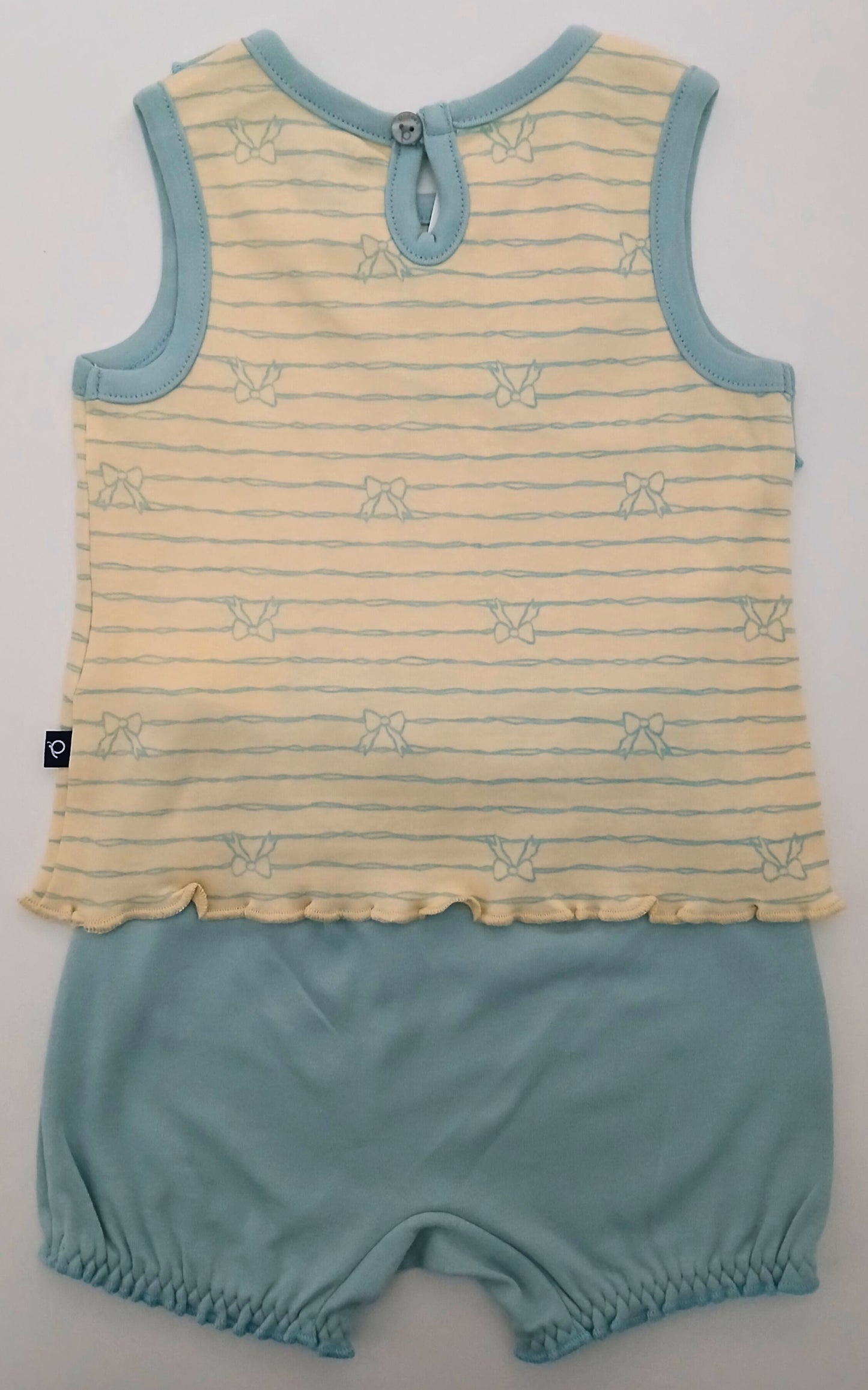 DEARING - A COORDINATED SET OF TOP & BLOOMER