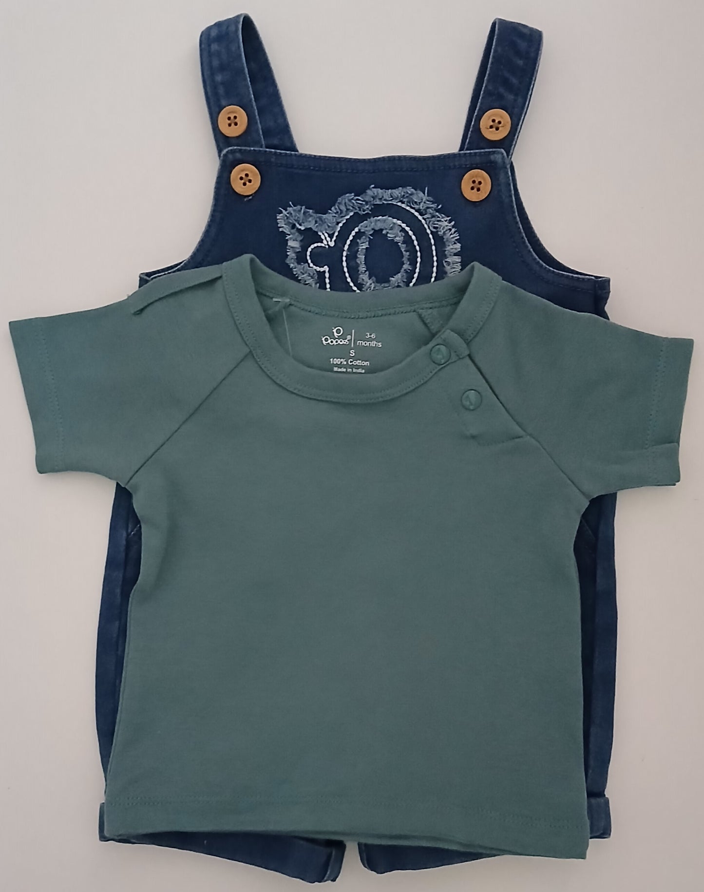 ESKIL - A SET OF T-SHIRT & DUNGREE