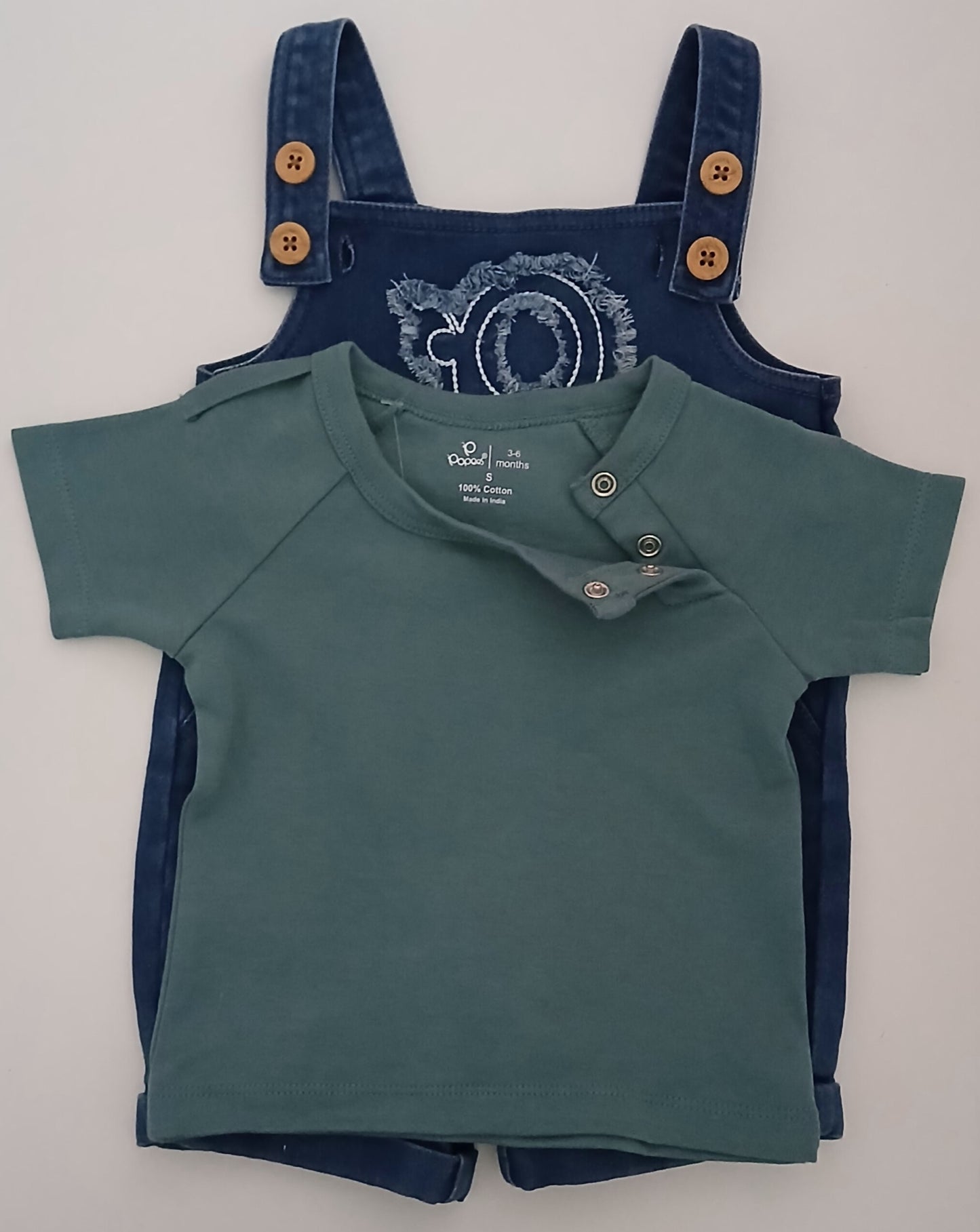 ESKIL - A SET OF T-SHIRT & DUNGREE