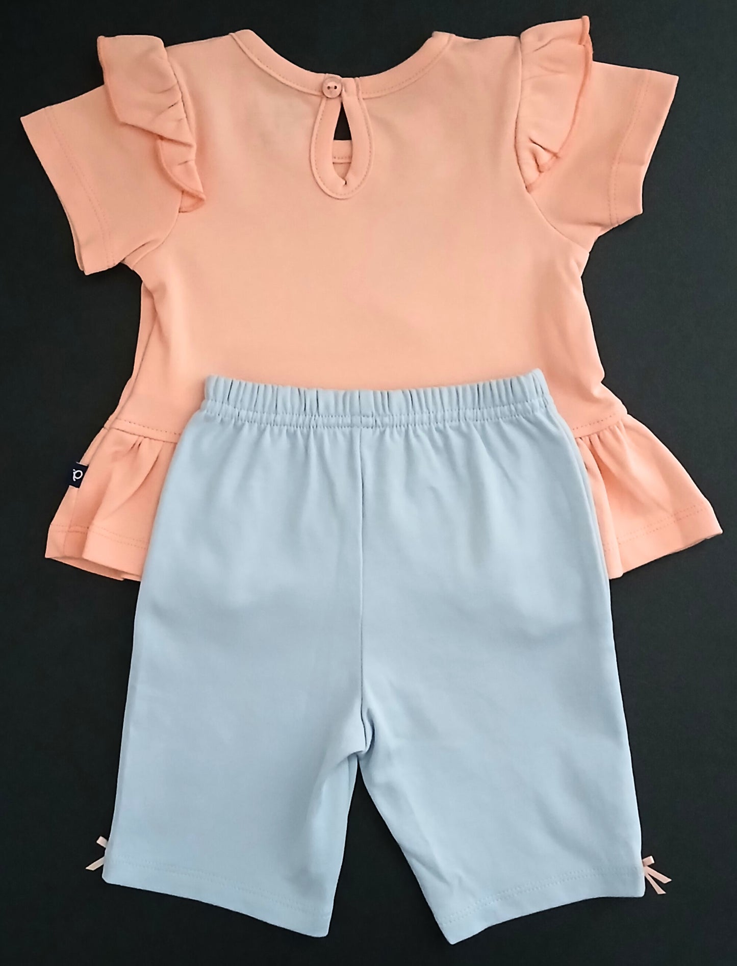 HARA - A SET OF TOP & 3/4TH PANT