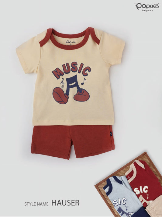 HAUSER - A COORDINATED SET OF T-SHIRT & SHORTS