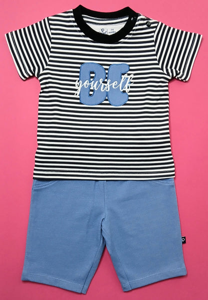 KALIEF - A COORDINATED SET OF T-SHIRT & 3/4TH PANT.