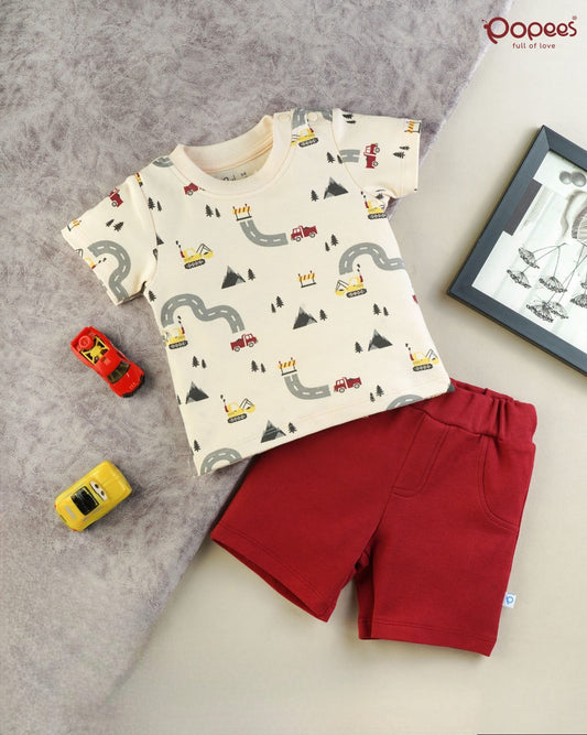 LINDO - A COORDINATED SET OF T-SHIRT AND SHORTS