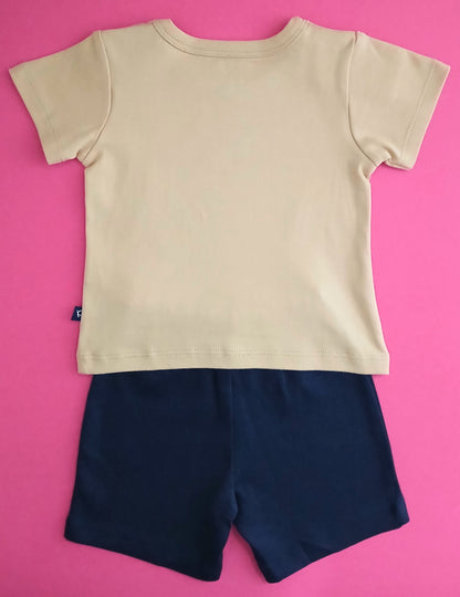 MONET - A SET OF T-SHIRT & SHORTS