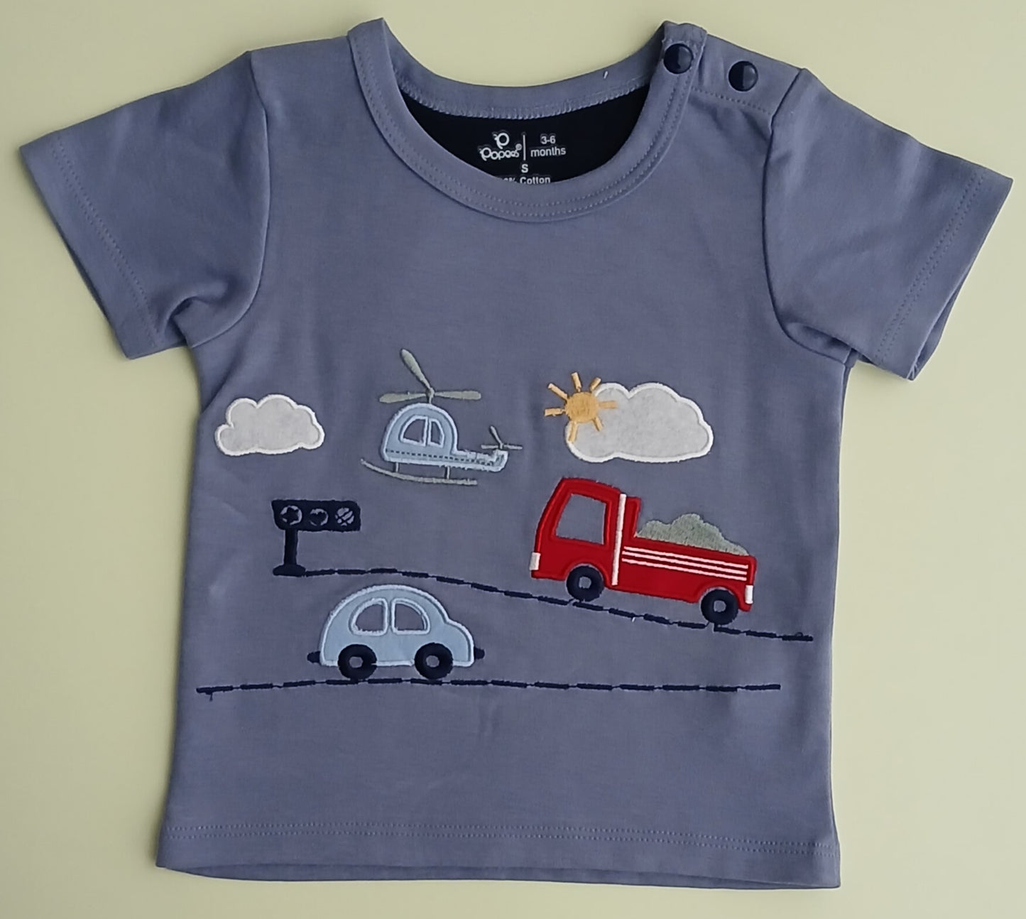 WINWARD - A SET OF T-SHIRT & SHORTS